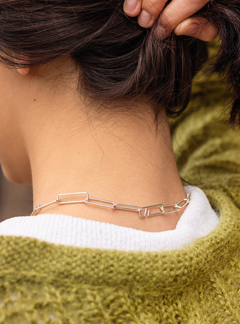 Orbit necklace showing rectangular hook www.barbaraspence.co.uk